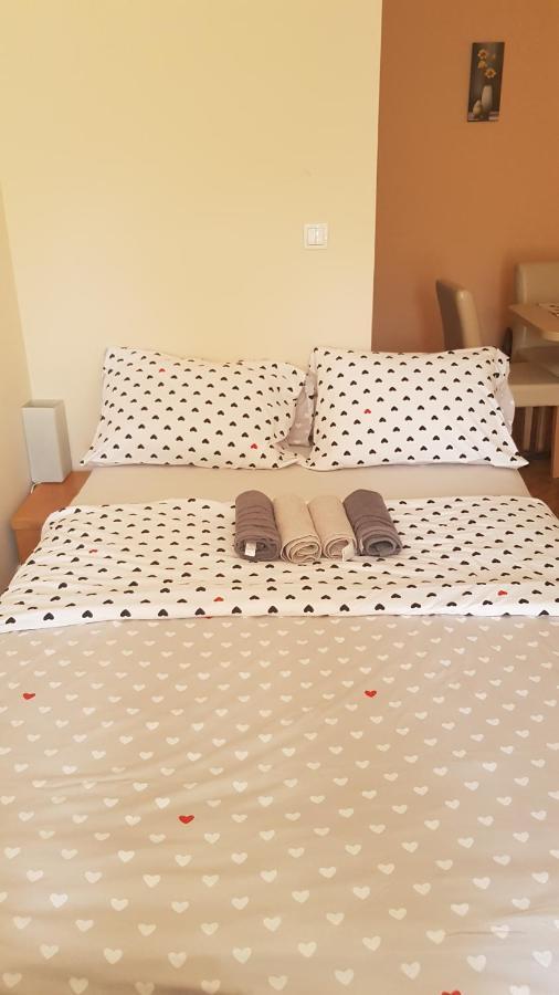 Apartmani V&F Vrnjacka Banja Luaran gambar