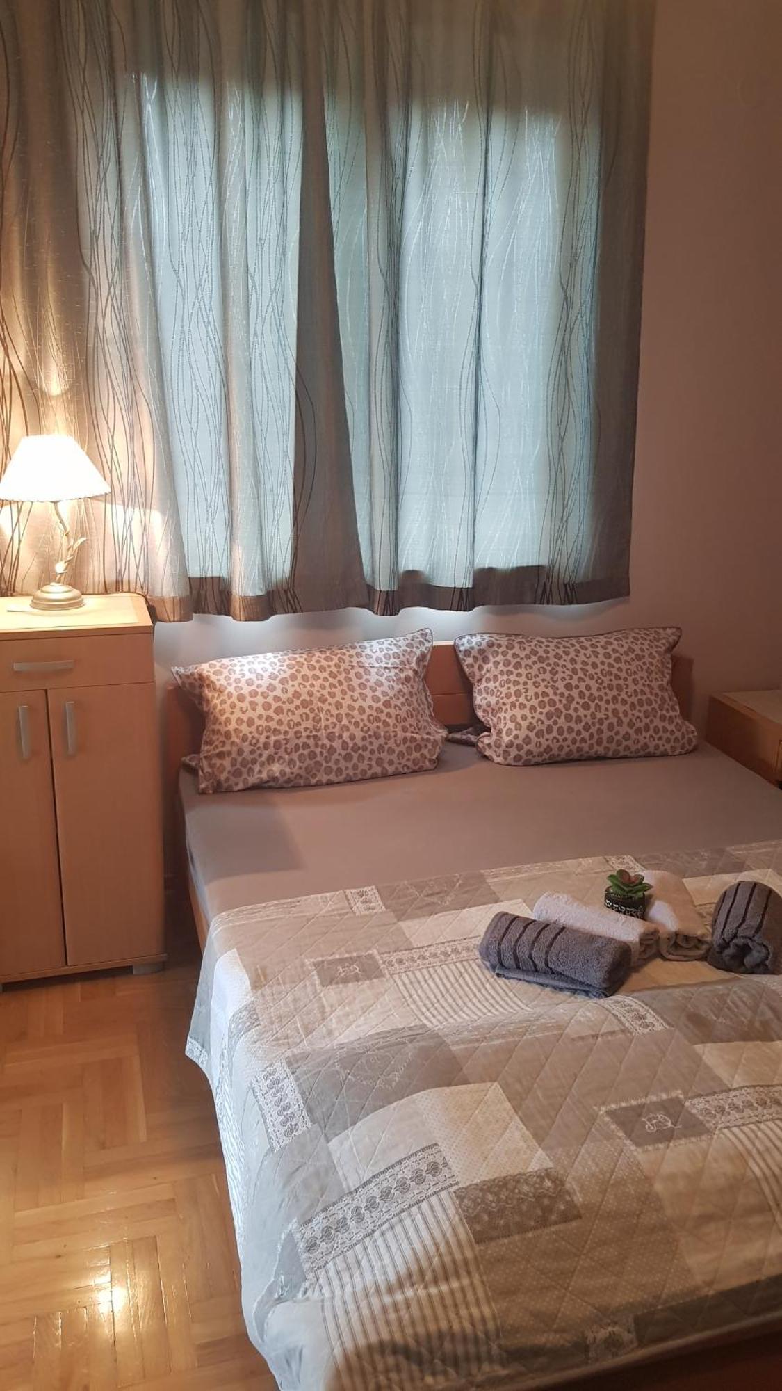 Apartmani V&F Vrnjacka Banja Bilik gambar